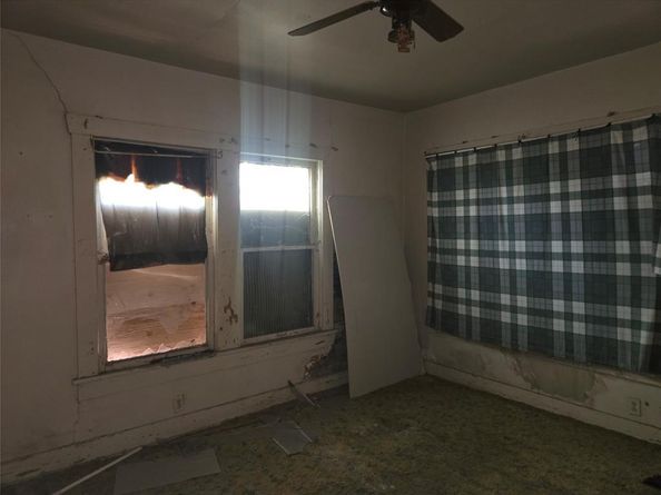 1544 E Myrtle Street , Fort Worth Texas 76104