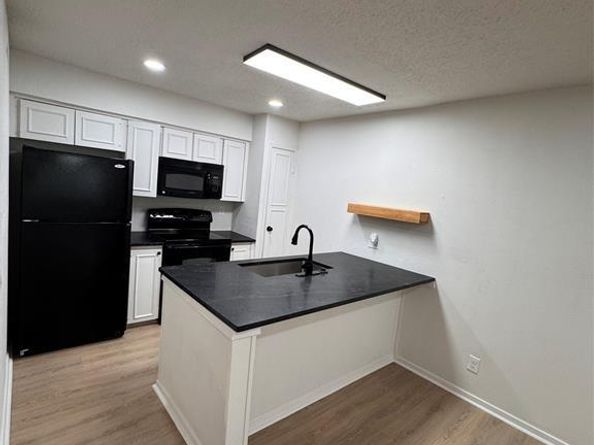 4859  Cedar Springs Road  150, Dallas Texas 75219