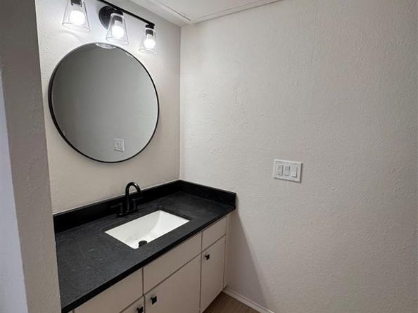 4859  Cedar Springs Road  150, Dallas Texas 75219