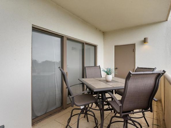 2106  Reflection Bay Drive , Arlington Texas 76013