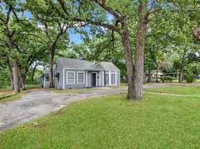 3029  Mecca  , Fort Worth Texas 76119