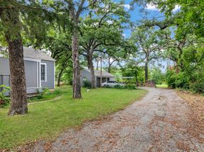 3029  Mecca  , Fort Worth Texas 76119