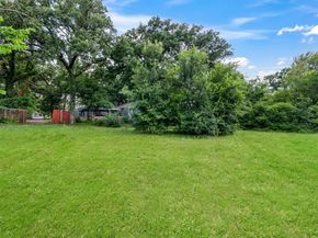 3029  Mecca  , Fort Worth Texas 76119