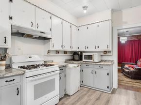 3029  Mecca  , Fort Worth Texas 76119