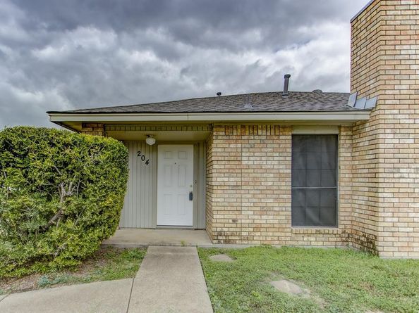 204  Lanham Court , White Settlement Texas 76108