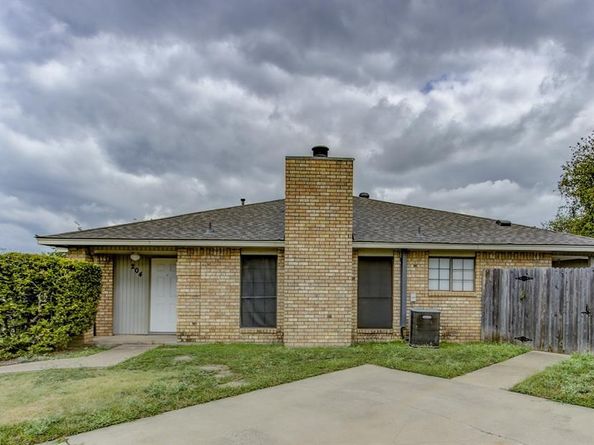 204  Lanham Court , White Settlement Texas 76108