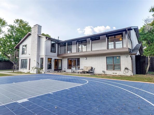7040  Oakbluff Drive , Dallas Texas 75254