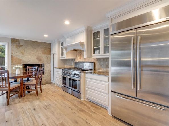 7040  Oakbluff Drive , Dallas Texas 75254