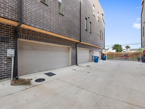1920  Dowgate Court , Dallas Texas 75204