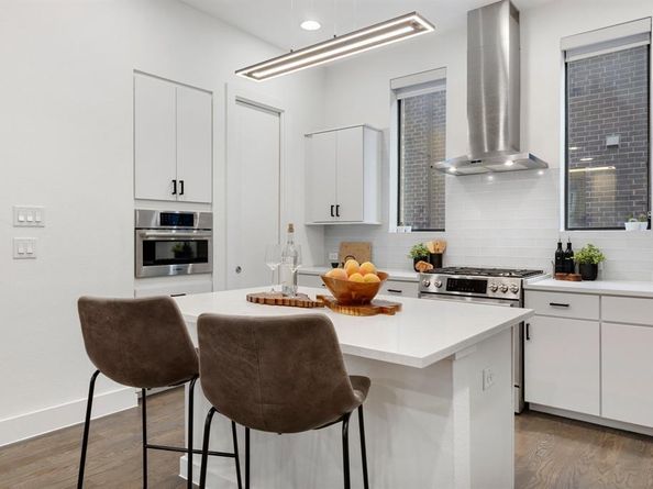 1920  Dowgate Court , Dallas Texas 75204