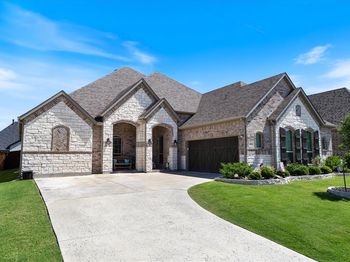 614  Summer Oaks  