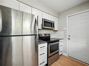 1613  White Oak Court , Denton Texas 76209