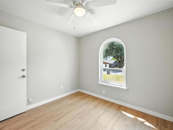 1613  White Oak Court , Denton Texas 76209