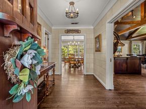 425  Crestwood Drive , Fort Worth Texas 76107