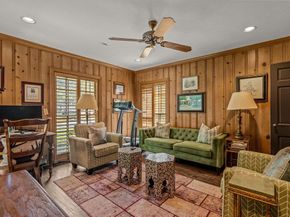 425  Crestwood Drive , Fort Worth Texas 76107