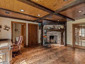 425  Crestwood Drive , Fort Worth Texas 76107