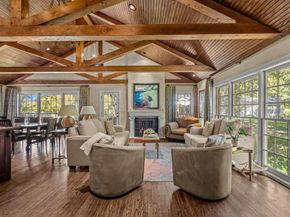 425  Crestwood Drive , Fort Worth Texas 76107