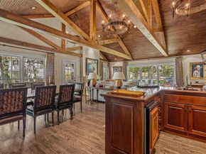 425  Crestwood Drive , Fort Worth Texas 76107
