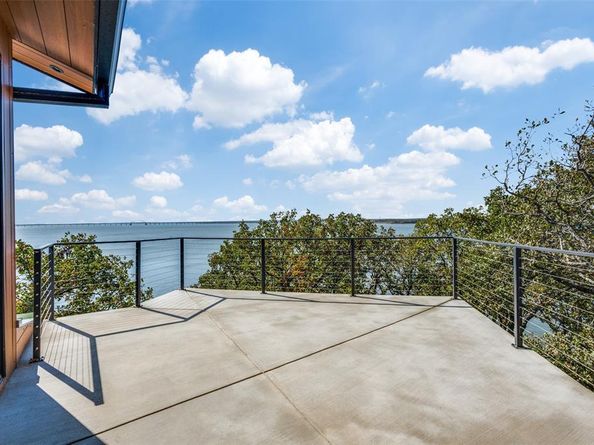 1009  Fox Hollow Lane , Oak Point Texas 75068