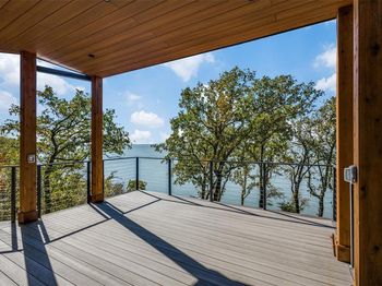 1009  Fox Hollow Lane 