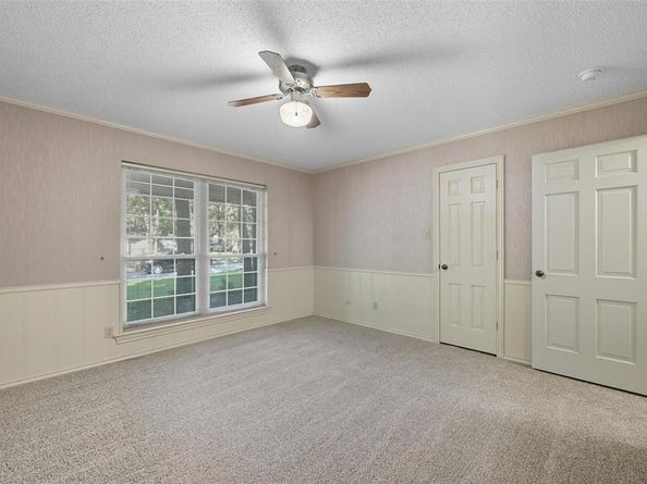 924  Ridgecrest Circle , Denton Texas 76205