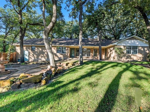 924  Ridgecrest Circle , Denton Texas 76205