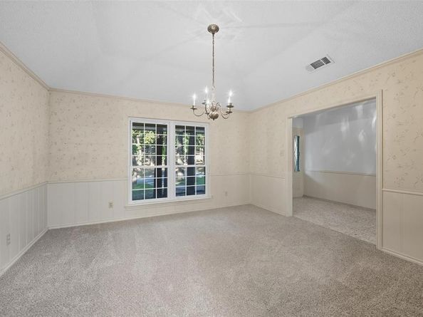 924  Ridgecrest Circle , Denton Texas 76205