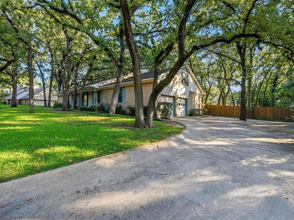 924  Ridgecrest Circle , Denton Texas 76205