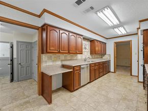924  Ridgecrest Circle , Denton Texas 76205