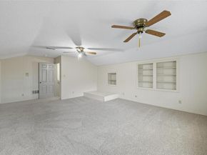 924  Ridgecrest Circle , Denton Texas 76205