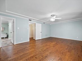 5116  Hidden Oaks Lane , Arlington Texas 76017
