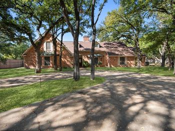 5116  Hidden Oaks Lane 