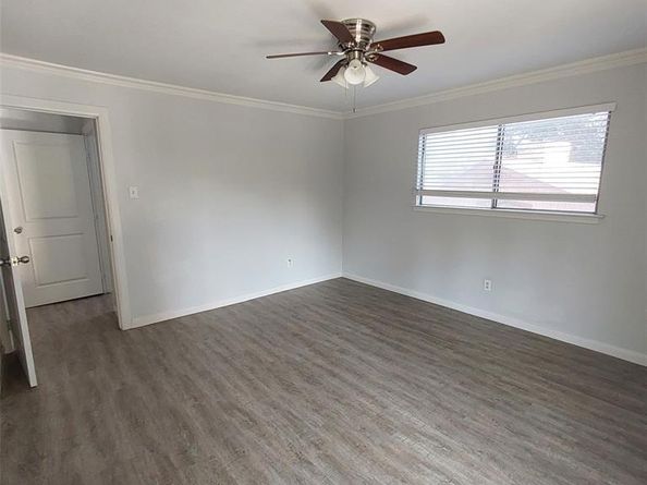 1253  Willow Glen Drive , Dallas Texas 75232