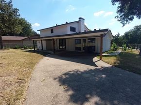 1253  Willow Glen Drive , Dallas Texas 75232