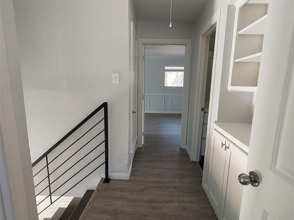 1253  Willow Glen Drive , Dallas Texas 75232
