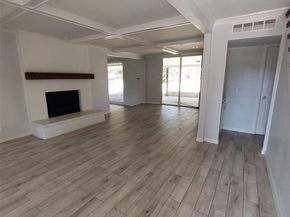 1253  Willow Glen Drive , Dallas Texas 75232