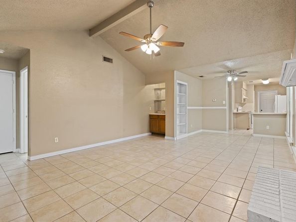 5123  Trail Dust Lane , Arlington Texas 76017