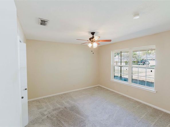 1710  Kingsborough Drive , Arlington Texas 76015