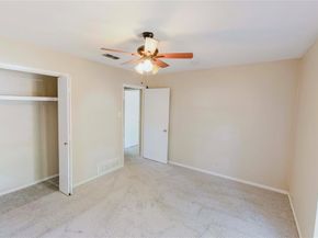 1710  Kingsborough Drive , Arlington Texas 76015