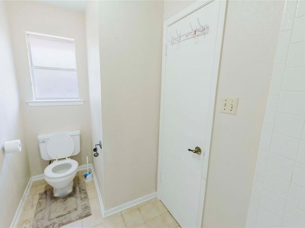 1710  Kingsborough Drive , Arlington Texas 76015