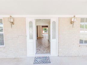 1710  Kingsborough Drive , Arlington Texas 76015