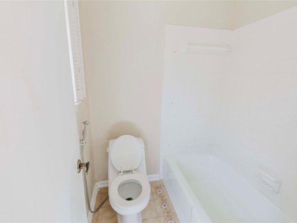 1710  Kingsborough Drive , Arlington Texas 76015