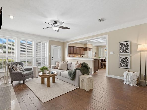 6813  Savannah Lane , Fort Worth Texas 76132