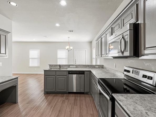 9930  Ironhorse Drive , Dallas Texas 75227