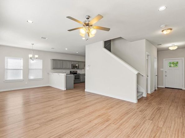 9930  Ironhorse Drive , Dallas Texas 75227