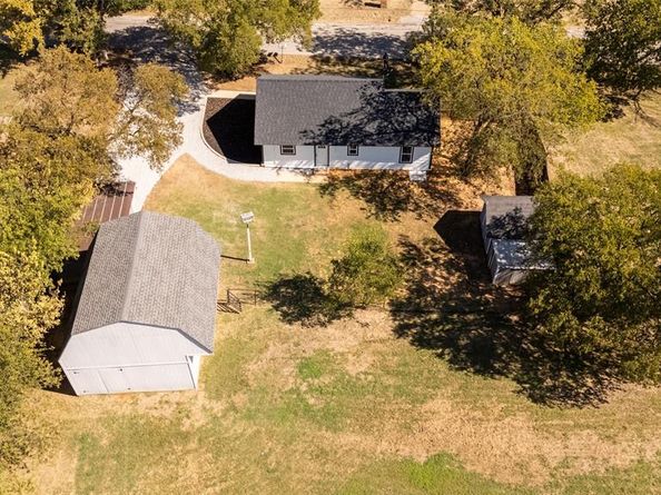 506  Caddell Street , Aubrey Texas 76227