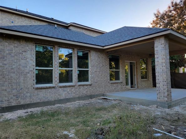 8319  Deep Green Drive , Dallas Texas 75249