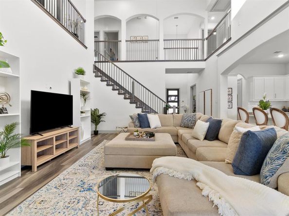 12959  Averi Lane , Farmers Branch Texas 75234