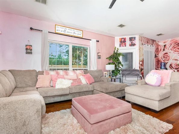 810  Saint Andrews Court , Garland Texas 75043