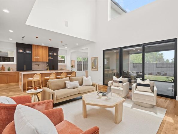 3884  Cortez Drive , Dallas Texas 75220